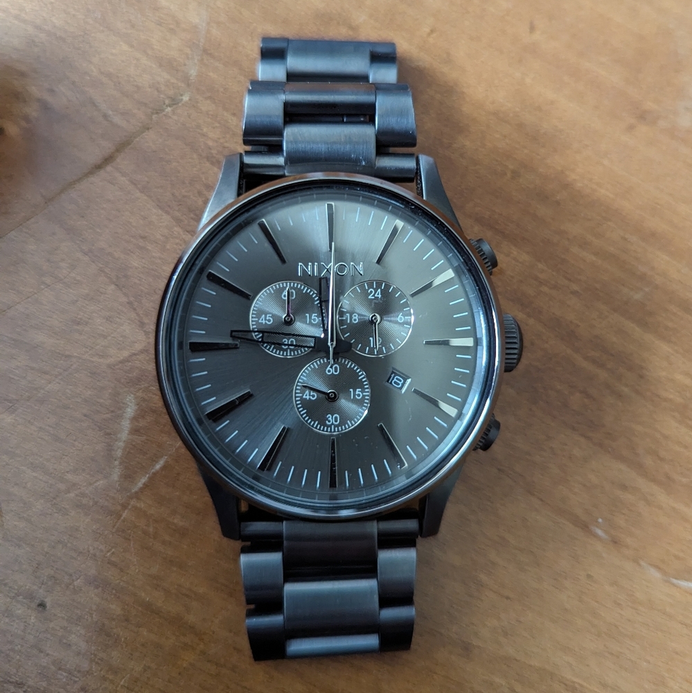 Nixon sentry chrono watch gunmetal